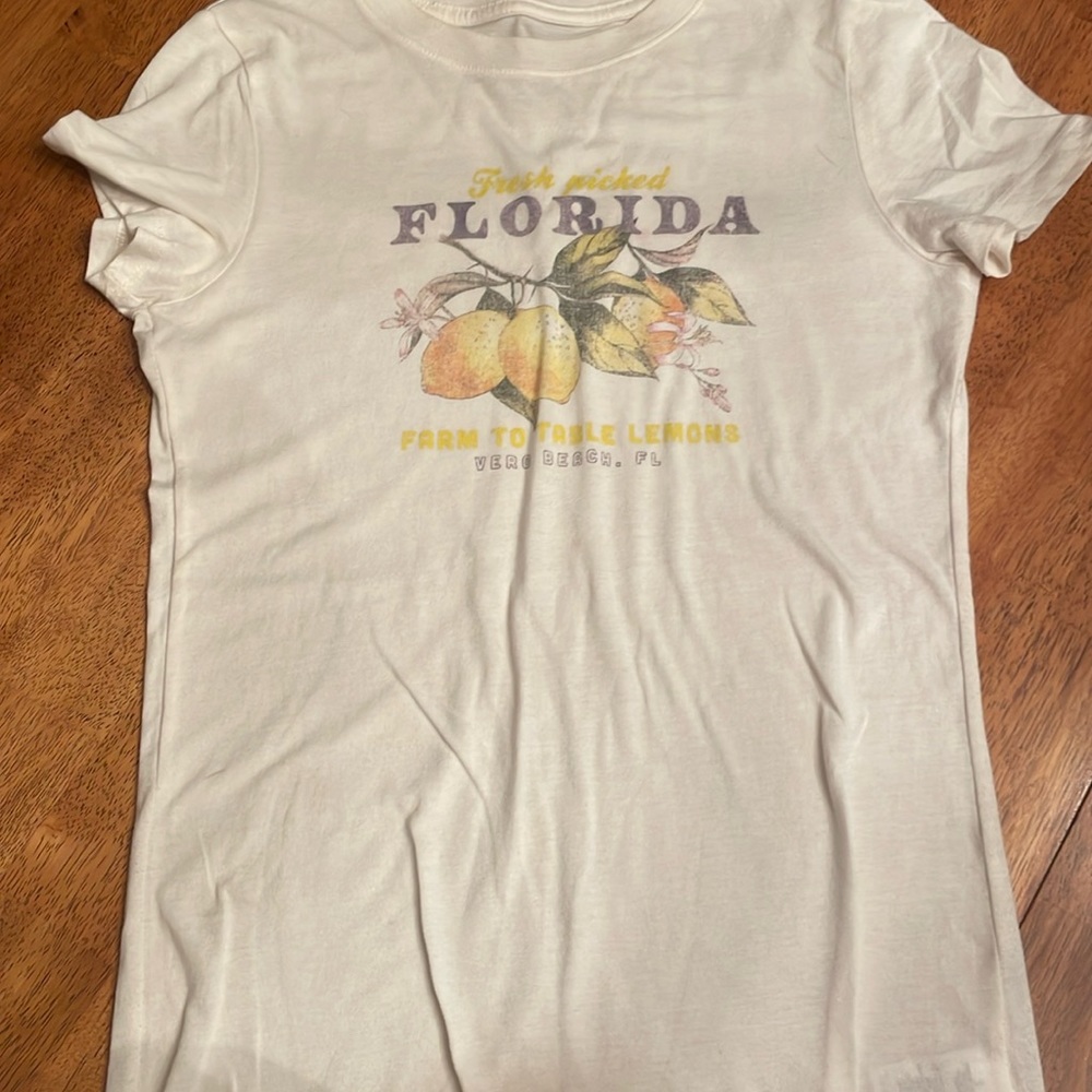 Babydoll tee from Aeropostale in Small